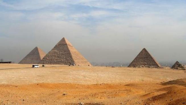 Тајната на египетските пирамиди: Како биле изградени?